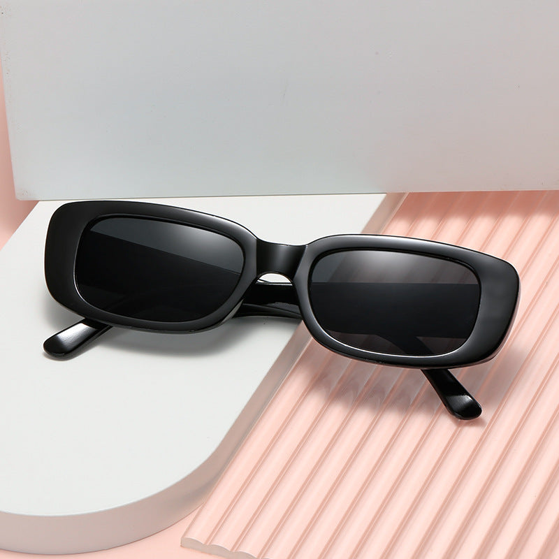 Wholesale of Vintage Small Box UV Proof PC Sunglasses